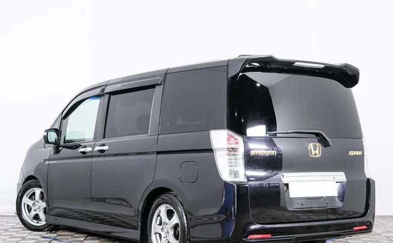 Honda Stepwgn IV Рестайлинг