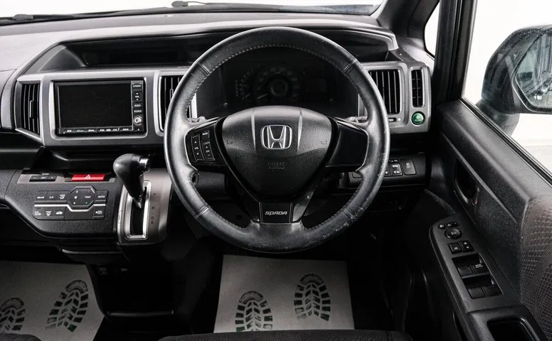 Honda Stepwgn IV Рестайлинг