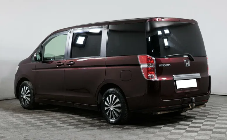 Honda Stepwgn IV