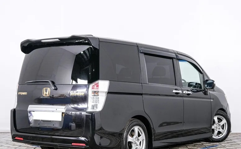 Honda Stepwgn IV Рестайлинг