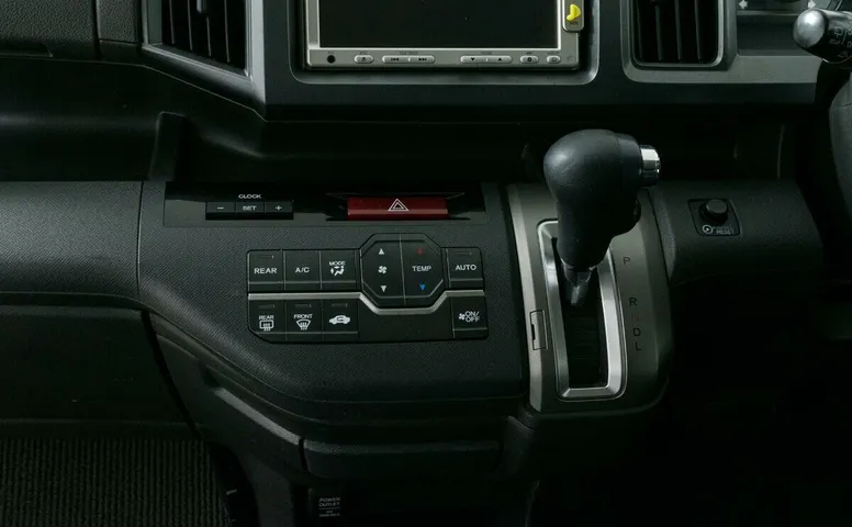 Honda Stepwgn IV